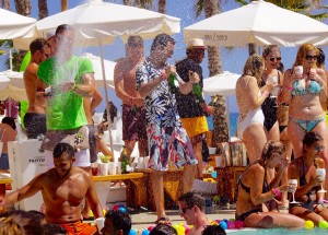 Ibiza-Party-Nikki-Beach-28