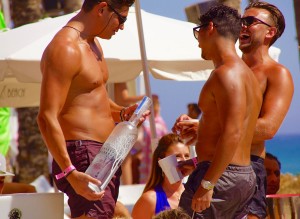 Ibiza-Party-Nikki-Beach-39