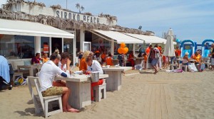 Koningsdag at Siroko Beach Marbella 